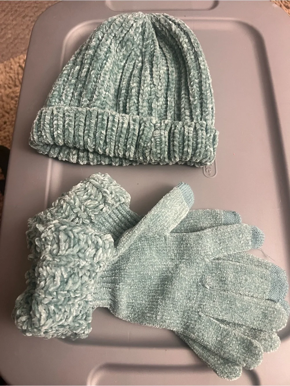 Women’s Chenelle Cozy Knit Hat & Glove Set - Light Green